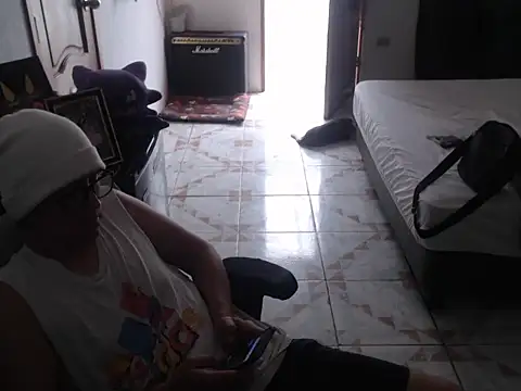 Pit xxz online show from 12/04/25, 04:48