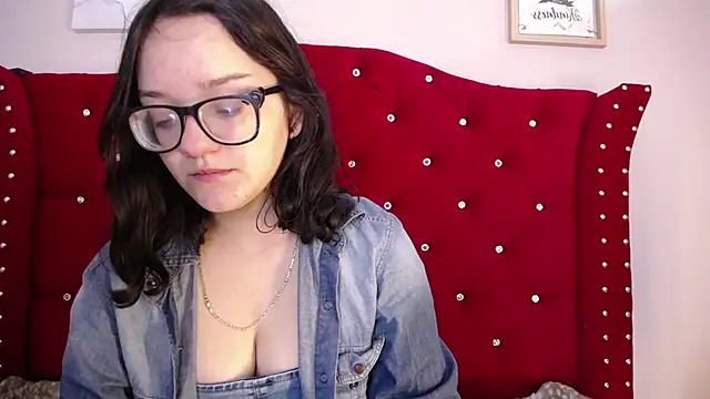 Snapshot of charlotte1-ls chatting on 02/07/25, 01:22 charlotte1-ls online show from 02/07/25, 01:22