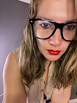 gwen ashly online show from 04/06/26, 08:43