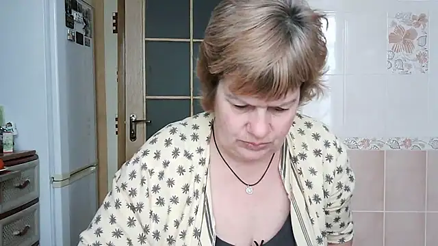 Ettie Tonia online show from 02/15/25, 01:49