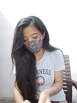 Snapshot of Cute-Ridhima chatting on 05/12/26, 03:03 Cute-Ridhima online show from 05/12/26, 03:03