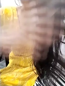 Snapshot of Cute-Ridhima chatting on 07/19/26, 05:22 Cute-Ridhima online show from 07/19/26, 05:22