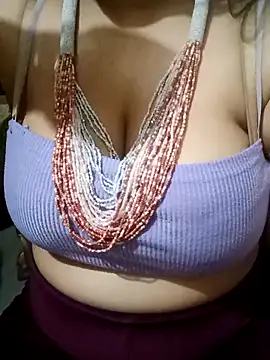 Snapshot of Dr_Kamsutra chatting on 02/26/25, 10:53 Dr Kamsutra online show from 02/26/25, 10:53