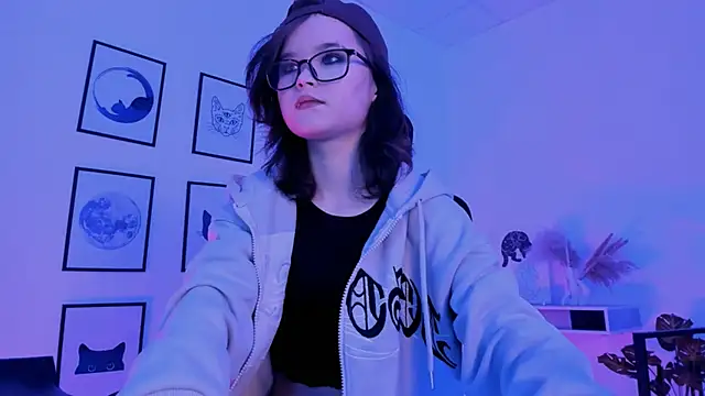 Snapshot of Elainebeness chatting on 12/20/24, 07:17 Elainebeness online show from 12/20/24, 07:17