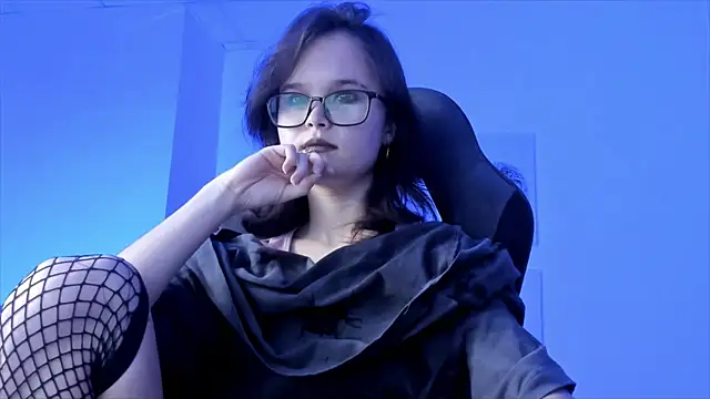 Snapshot of Elainebeness chatting on 12/24/24, 10:49 Elainebeness online show from 12/24/24, 10:49