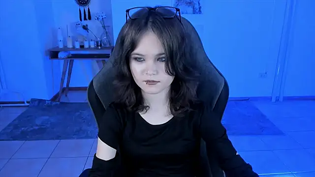 Snapshot of Elainebeness chatting on 12/29/24, 09:41 Elainebeness online show from 12/29/24, 09:41