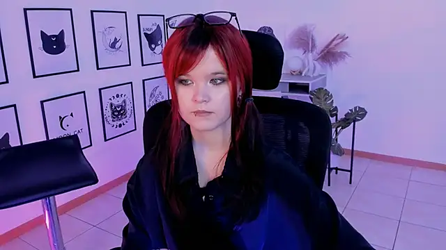 Snapshot of Elainebeness chatting on 01/08/25, 01:42 Elainebeness online show from 01/08/25, 01:42