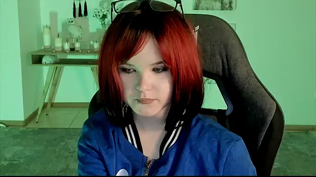 Snapshot of Elainebeness chatting on 01/12/25, 07:53 Elainebeness online show from 01/12/25, 07:53