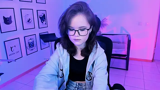 Snapshot of Elainebeness chatting on 01/24/25, 07:18 Elainebeness online show from 01/24/25, 07:18