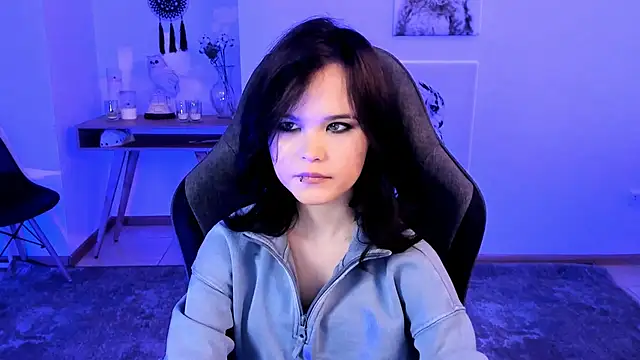 Snapshot of Elainebeness chatting on 02/25/25, 07:47 Elainebeness online show from 02/25/25, 07:47