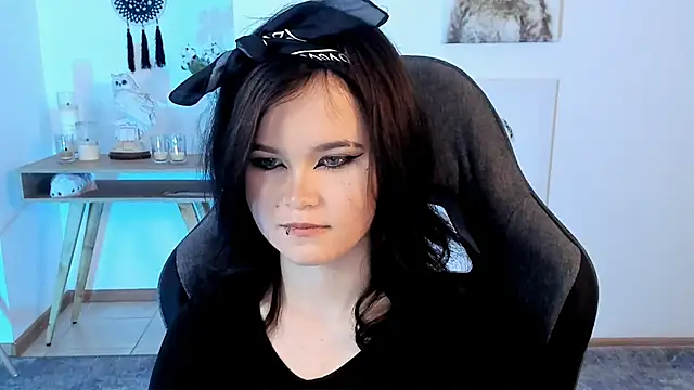 Snapshot of Elainebeness chatting on 02/26/25, 10:53 Elainebeness online show from 02/26/25, 10:53