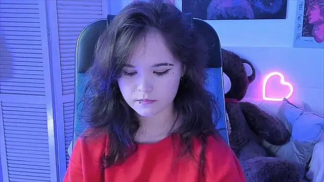 Snapshot of Elainebeness chatting on 09/10/25, 07:36 Elainebeness online show from 09/10/25, 07:36