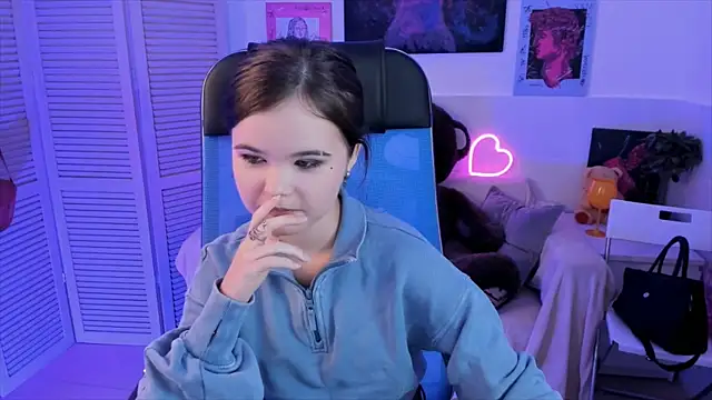 Elainebeness online show from 09/11/25, 07:14