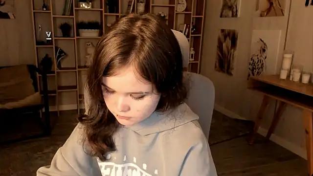 Snapshot of Elainebeness chatting on 09/21/25, 10:11 Elainebeness online show from 09/21/25, 10:11