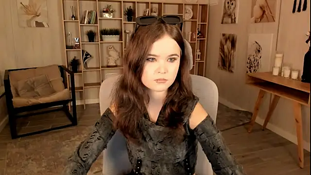 Elainebeness online show from 09/24/25, 07:28