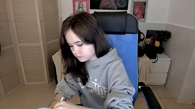 Snapshot of Elainebeness chatting on 09/30/25, 08:14 Elainebeness online show from 09/30/25, 08:14