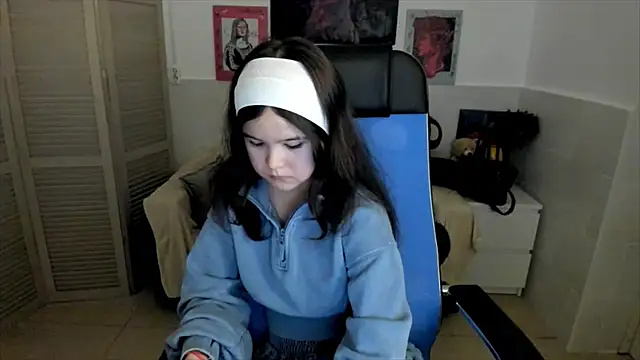 Snapshot of Elainebeness chatting on 10/01/25, 07:31 Elainebeness online show from 10/01/25, 07:31