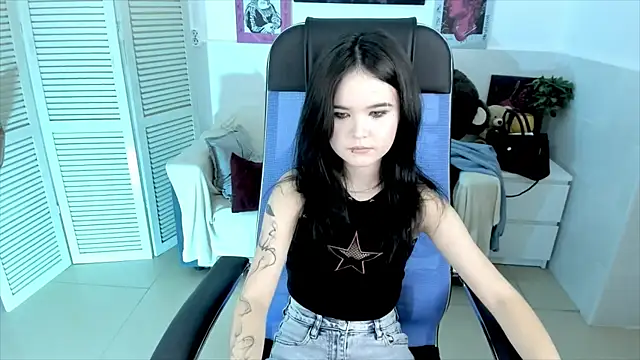 Elainebeness online show from 10/07/25, 07:00