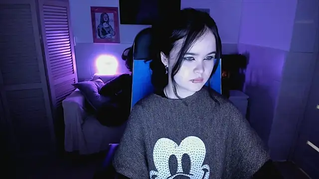 Snapshot of Elainebeness chatting on 10/14/25, 07:25 Elainebeness online show from 10/14/25, 07:25