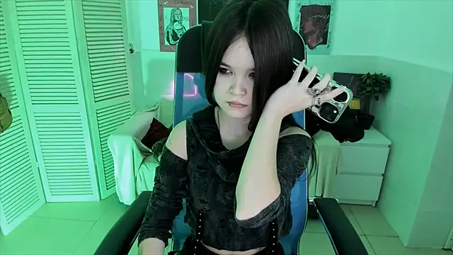 Snapshot of Elainebeness chatting on 11/11/25, 07:25 Elainebeness online show from 11/11/25, 07:25