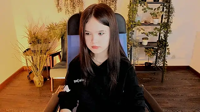 Snapshot of Elainebeness chatting on 01/13/26, 07:30 Elainebeness online show from 01/13/26, 07:30