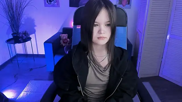 Snapshot of Elainebeness chatting on 01/15/26, 01:32 Elainebeness online show from 01/15/26, 01:32