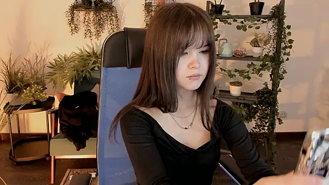 Elainebeness online show from 02/04/26, 07:20