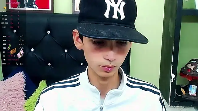 ttimy x boy online show from 01/20/25, 11:43