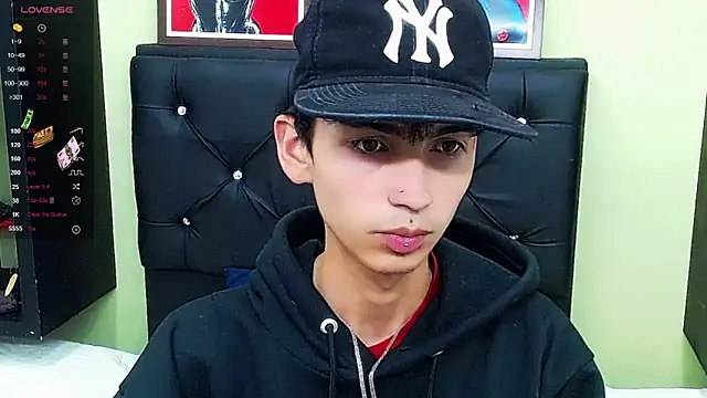 ttimy x boy online show from 01/22/25, 12:16