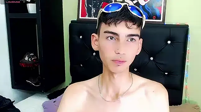 ttimy x boy online show from 02/06/25, 12:33