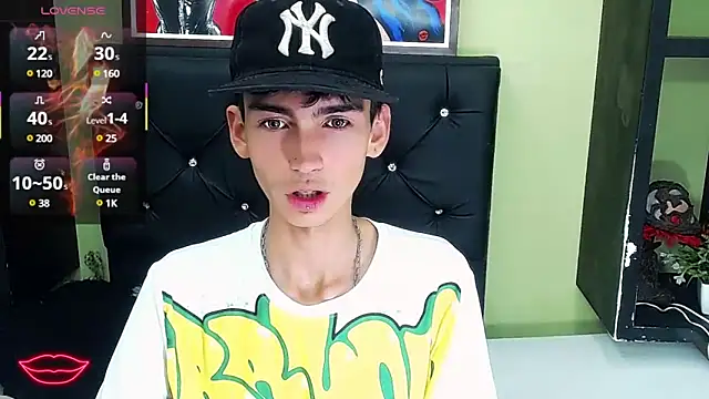 ttimy x boy online show from 03/05/25, 02:46