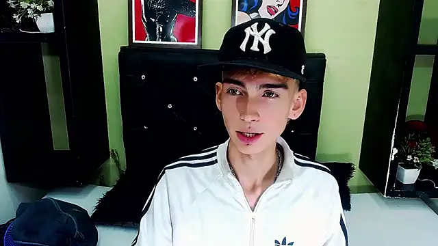 ttimy x boy online show from 03/08/25, 08:46