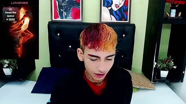 ttimy x boy online show from 03/19/25, 08:00