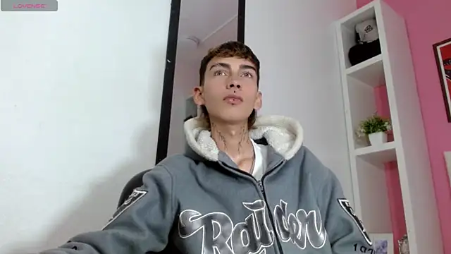 ttimy x boy online show from 09/17/25, 01:24