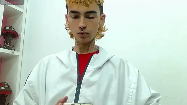 ttimy x boy online show from 03/09/26, 07:40