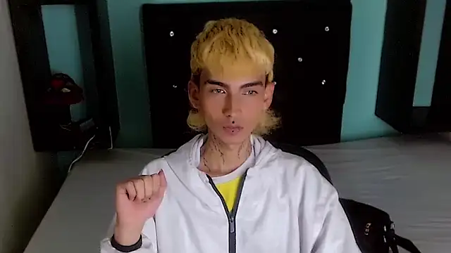 ttimy x boy online show from 04/16/26, 09:39