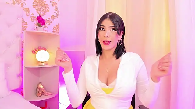 emaa lambert online show from 10/13/25, 04:40