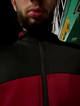 Snapshot of roland_alex1 chatting on 01/06/26, 10:12 roland alex1 online show from 01/06/26, 10:12