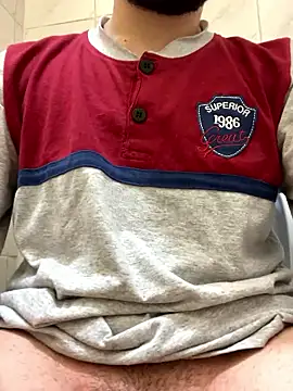 Snapshot of roland_alex1 chatting on 01/09/26, 12:13 roland alex1 online show from 01/09/26, 12:13