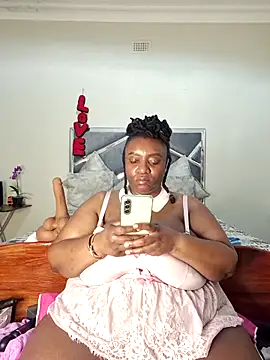 Snapshot of ThickianaRider chatting on 05/19/26, 03:13 ThickianaRider online show from 05/19/26, 03:13