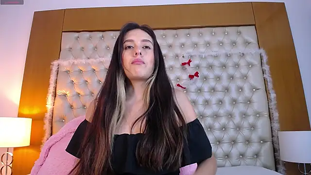 Snapshot of MegannMyerss chatting on 12/16/24, 09:20 MegannMyerss online show from 12/16/24, 09:20