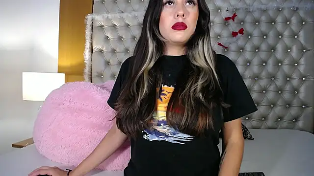 Snapshot of MegannMyerss chatting on 12/29/24, 08:37 MegannMyerss online show from 12/29/24, 08:37