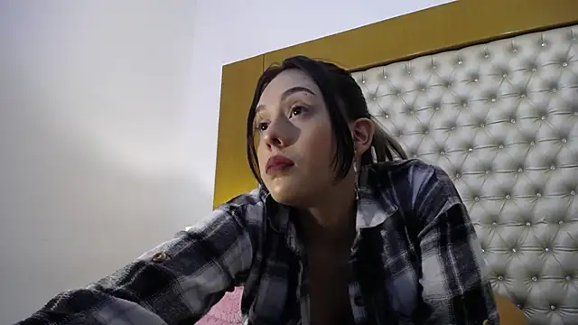 Snapshot of MegannMyerss chatting on 01/21/25, 08:00 MegannMyerss online show from 01/21/25, 08:00