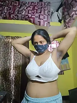 bigtitsqueen online show from 06/17/26, 09:01