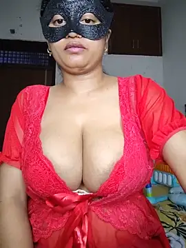 bigtitsqueen online show from 07/02/26, 09:48