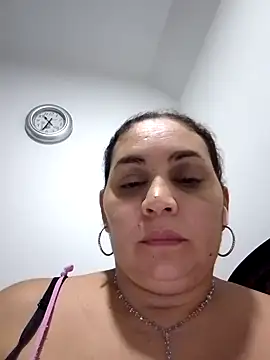 Snapshot of MirandaSoto chatting on 01/25/25, 03:30 MirandaSoto online show from 01/25/25, 03:30