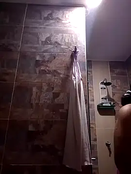 Snapshot of MirandaSoto chatting on 01/25/25, 12:37 MirandaSoto online show from 01/25/25, 12:37