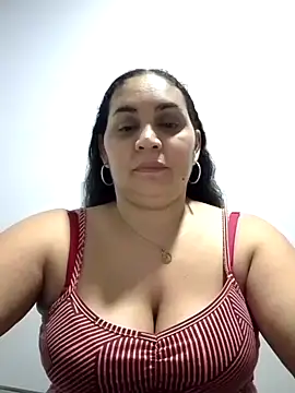 Snapshot of MirandaSoto chatting on 02/07/25, 03:45 MirandaSoto online show from 02/07/25, 03:45