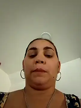 Snapshot of MirandaSoto chatting on 02/19/25, 07:16 MirandaSoto online show from 02/19/25, 07:16