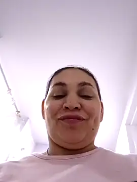 Snapshot of MirandaSoto chatting on 02/22/25, 03:47 MirandaSoto online show from 02/22/25, 03:47